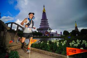 BIB: 6300
                            <button type="button" onclick="openModal(19229433)" class="btn btn-primary btn-sm float-right btn-popup" data-toggle="modal" data-target=".modal-high-quality">
                        <i class="fas fa-shopping-cart"></i> Add to Cart
                    </button>
                                            <button type="button" onclick="isThisMe(19229433, true)" class="btn btn-success btn-sm float-right btn-popup btn-isme hidden" data-toggle="tooltip" data-placement="bottom" title="นี่คือรูปของคุณใช่ไหม คลิกที่นี่เพื่อเอาเข้าอัลบั้ม">
                        <i class="fas fa-plus"></i> Add to album
                    </button>
                    <button type="button" onclick="isThisMe(19229433, false)" class="btn btn-warning btn-sm float-right btn-popup btn-isnotme hidden">
                        <i class="fas fa-ban"></i> Remove from album
                    </button>